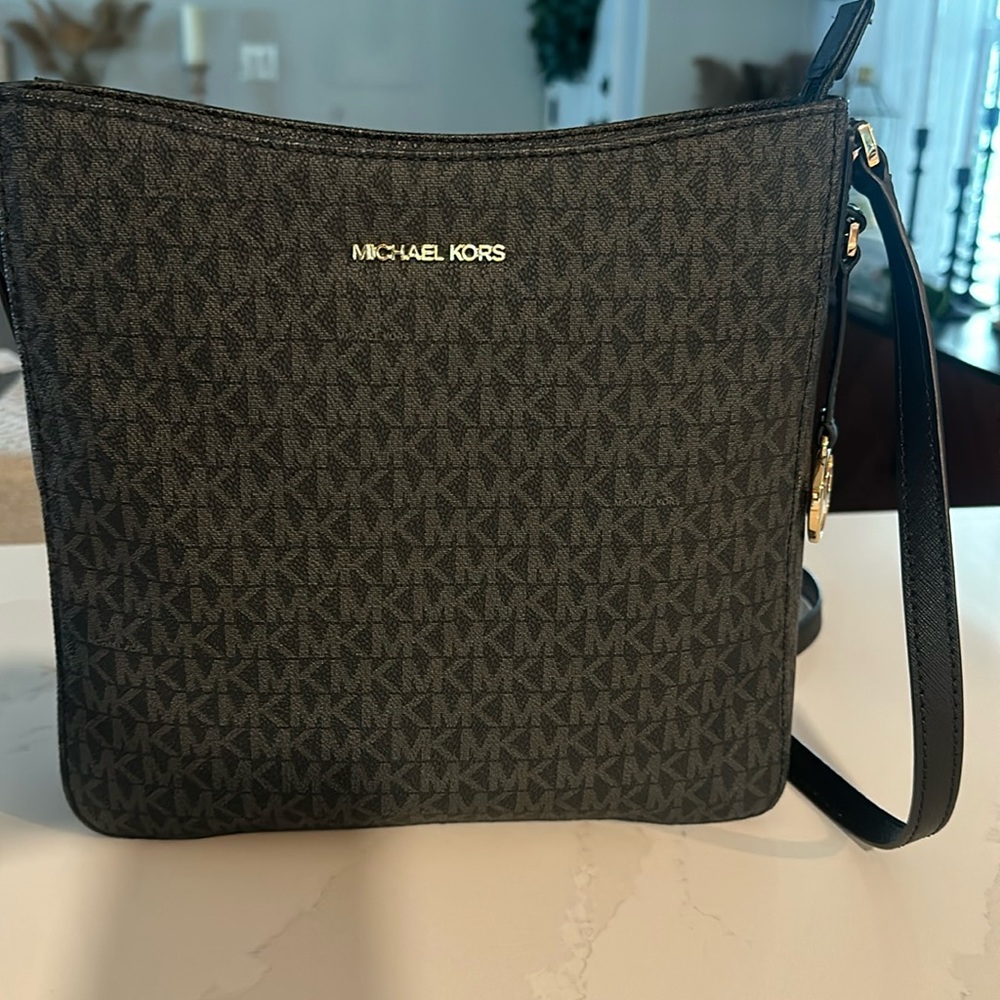 MK messenger bag